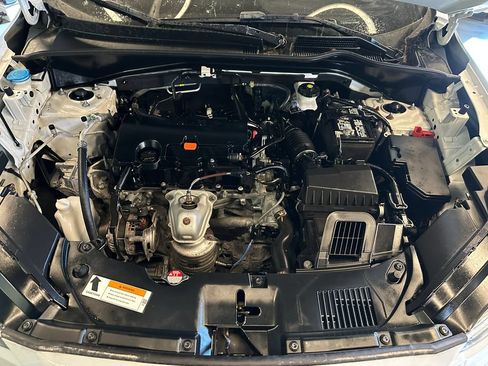 Used 2023 Honda HR-V LX image 23