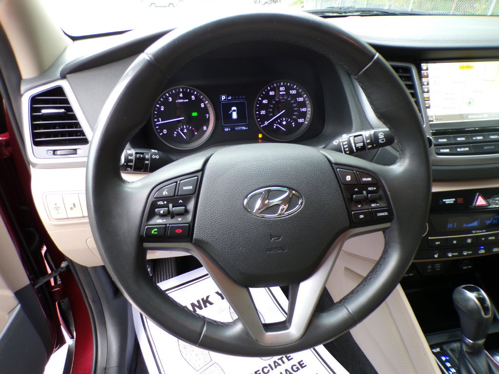 Used 2016 Hyundai Tucson Limited AWD/4WD image 12