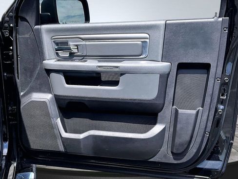 Used 2015 RAM 1500 Express AWD/4WD image 25