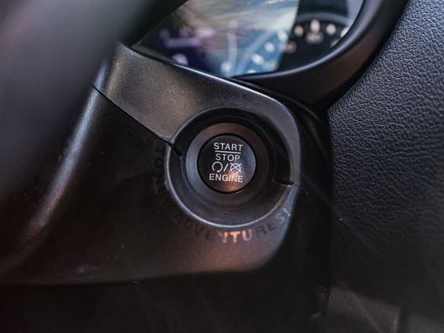 Used 2020 Jeep Renegade Latitude image 21