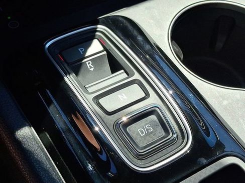 Used 2023 Honda Pilot EX-L image 16