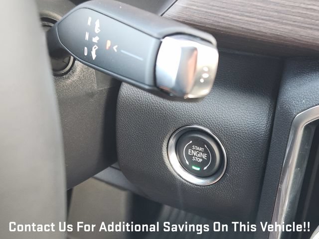 New 2026 GMC Acadia Denali w/ Super Cruise Package FWD image 16