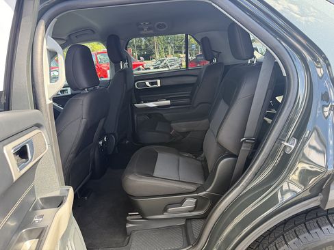 Certified 2023 Ford Explorer XLT AWD/4WD image 11