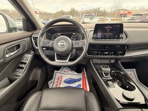 Certified 2023 Nissan Rogue SV w/ SV Premium Package image 24