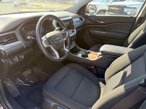 Used 2020 GMC Acadia SLE FWD image 2