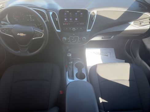 Used 2019 Chevrolet Malibu LS FWD image 15