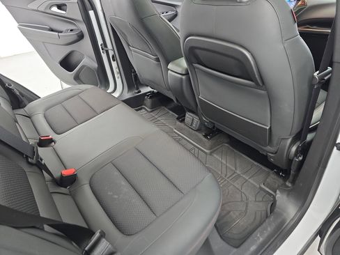 Used 2023 Chevrolet TrailBlazer RS w/ Sun and Liftgate Package image 11