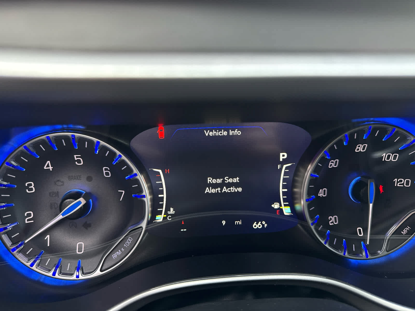 New 2027 Chrysler Pacifica Limited AWD/4WD image 24