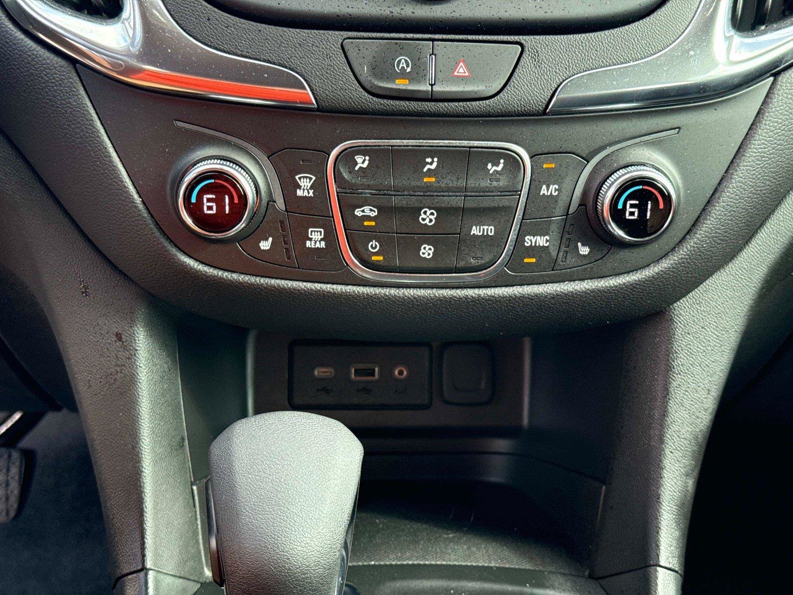 Used 2024 Chevrolet Equinox LT FWD image 26