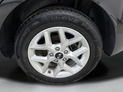 Used 2021 Kia Soul S FWD image 7