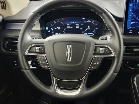 Used 2023 Lincoln Nautilus Reserve AWD/4WD image 25