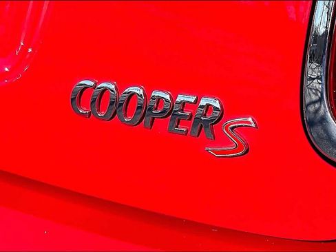 Certified 2023 MINI Cooper S image 9