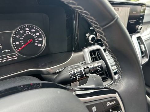 Used 2023 Kia Sorento EX image 26
