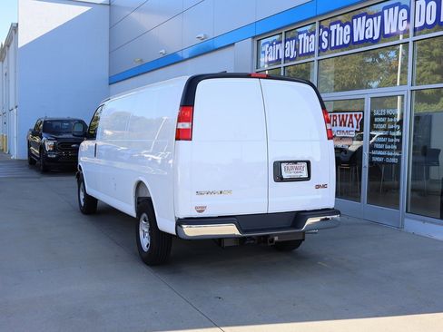 New 2025 GMC Savana 3500 Work Van w/ Driver Convenience Package image 8