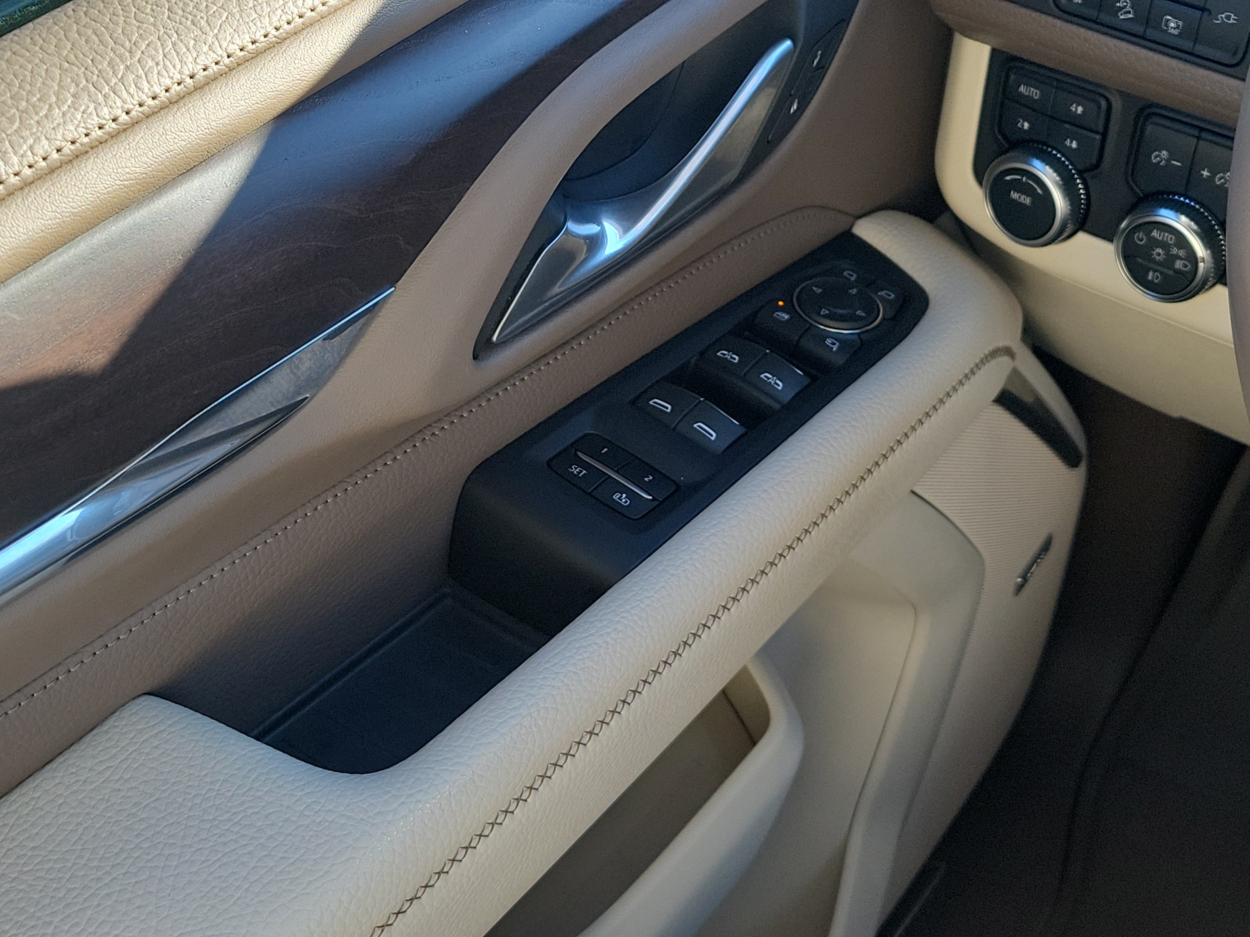 Used 2022 GMC Yukon Denali AWD/4WD image 21