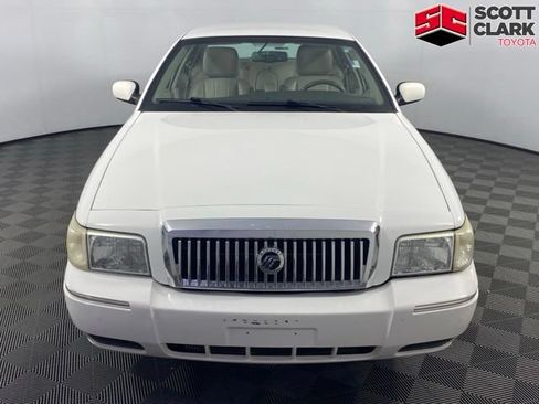 Used 2011 Mercury Grand Marquis LS RWD image 2