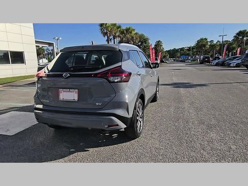 Used 2023 Nissan Kicks SV FWD image 30