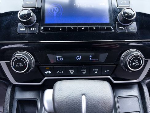 Used 2018 Honda CR-V LX image 19