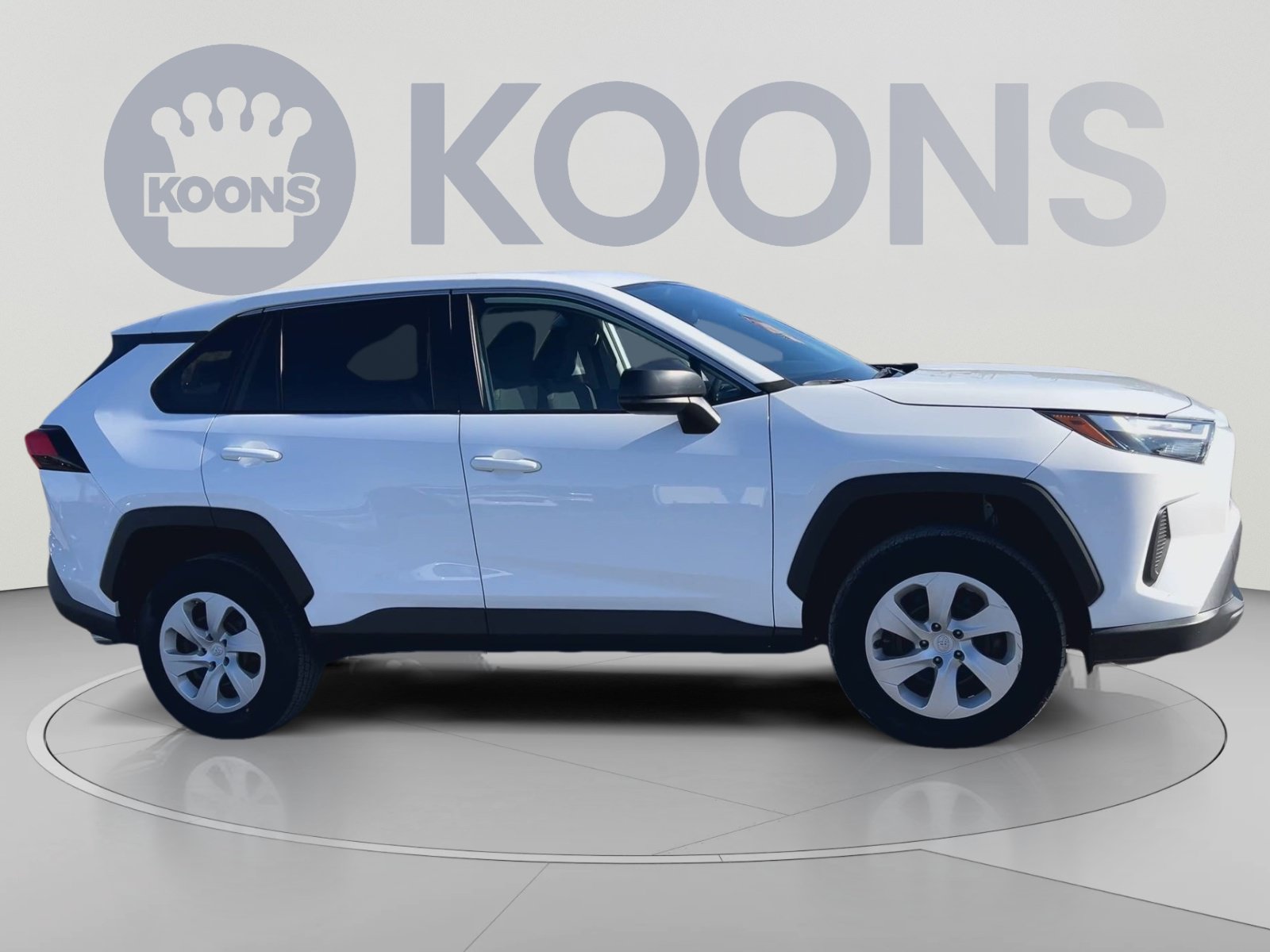 Used 2024 Toyota RAV4 LE FWD image 2