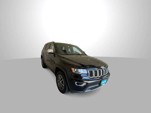 Used 2018 Jeep Grand Cherokee Limited AWD/4WD image 2