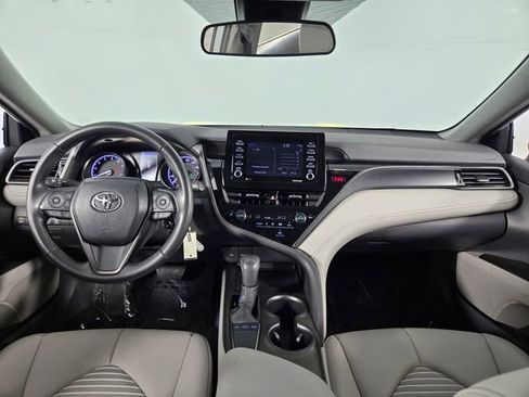 Used 2022 Toyota Camry SE FWD image 26