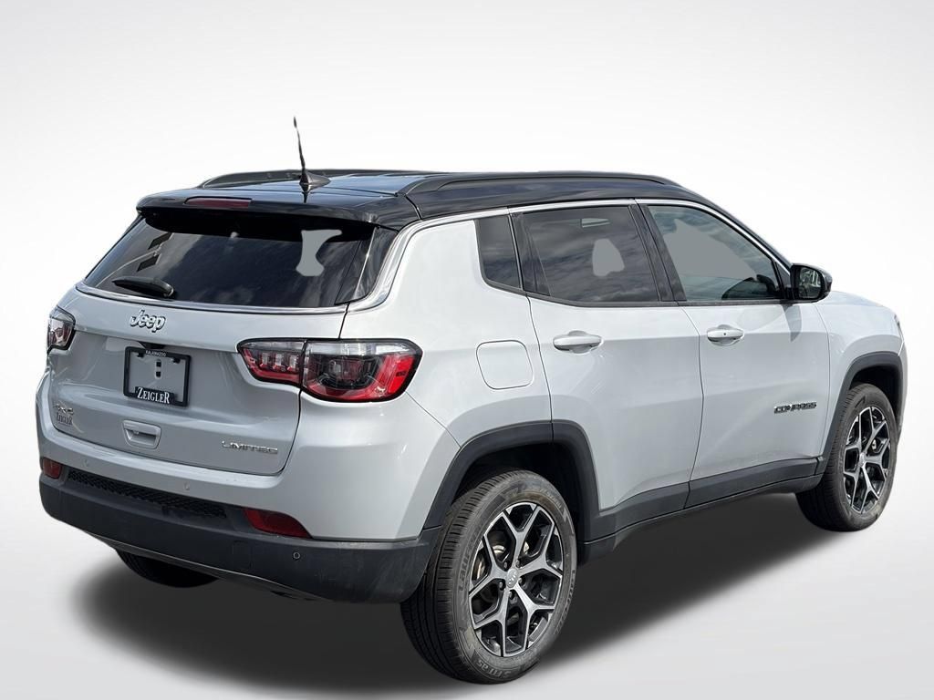 Used 2024 Jeep Compass Limited AWD/4WD image 6
