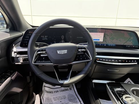 New 2025 Cadillac Lyriq Luxury image 15