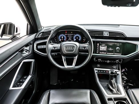 Used 2025 Audi Q3 2.0T Premium Plus w/ Premium Plus Package image 6