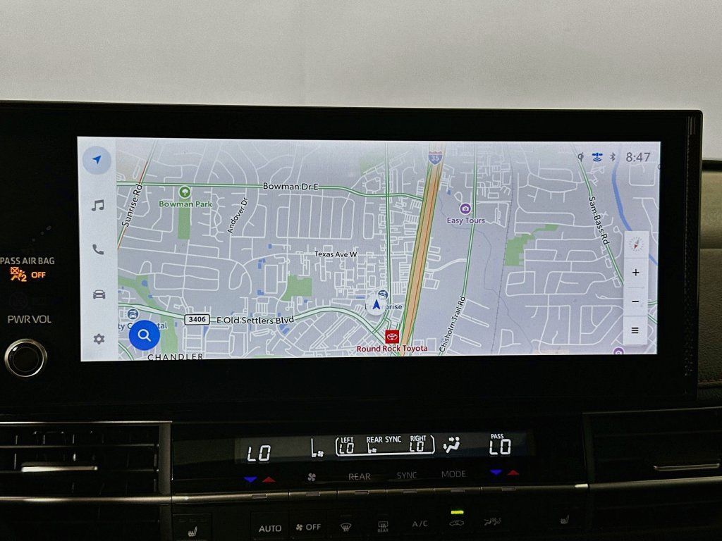 Used 2026 Toyota Sienna XSE FWD image 13