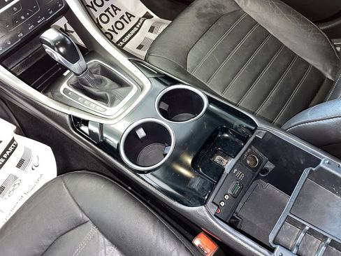 Used 2014 Ford Fusion SE w/ Equipment Group 202A image 9