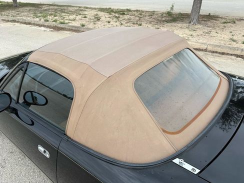 Used 1995 MAZDA MX-5 Miata RWD image 23