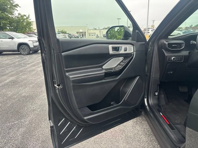 Used 2022 Ford Explorer ST w/ Equipment Group 401A AWD/4WD image 11