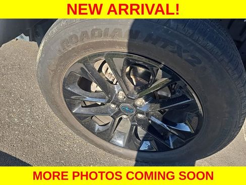 Used 2024 Jeep Wrangler Unlimited Sahara AWD/4WD image 5