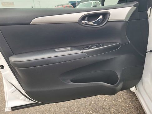 Used 2018 Nissan Sentra S image 18