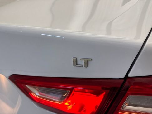 Used 2024 Chevrolet Malibu LT FWD image 9