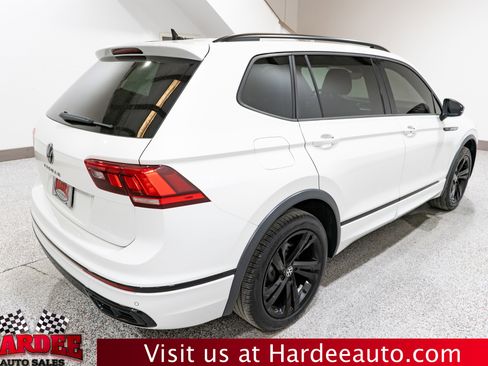 Used 2023 Volkswagen Tiguan SE R-Line image 5