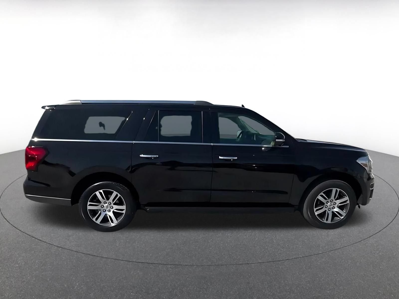 Used 2024 Ford Expedition Max Limited RWD image 15