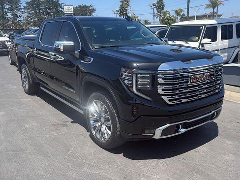 Used 2023 GMC Sierra 1500 Denali w/ Denali Reserve Package AWD/4WD image 4
