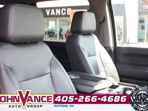 Used 2020 Chevrolet Silverado 2500 LTZ w/ Z71 Off-Road Package AWD/4WD image 19