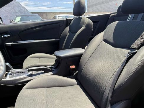 Used 2012 Chrysler 200 Touring FWD image 28
