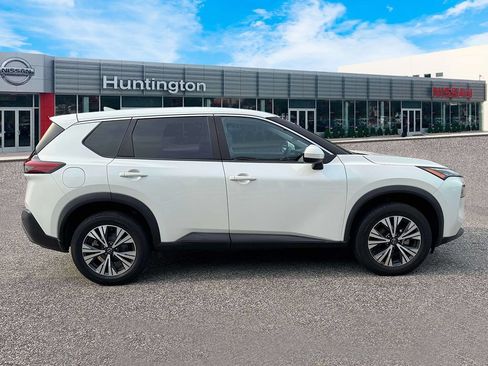 Used 2023 Nissan Rogue SV AWD/4WD image 9