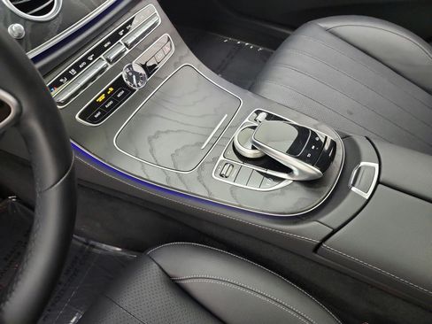 Used 2020 Mercedes-Benz E 450 4MATIC Sedan w/ Premium Package image 11