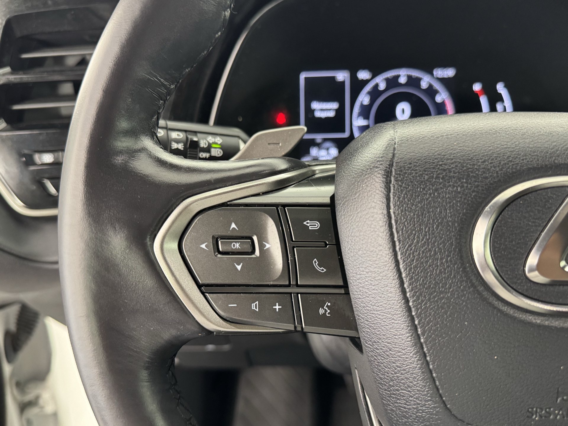 Used 2024 Lexus TX 350 FWD w/ Cold Weather Package image 26