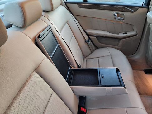 Used 2010 Mercedes-Benz E 350 Sedan image 28