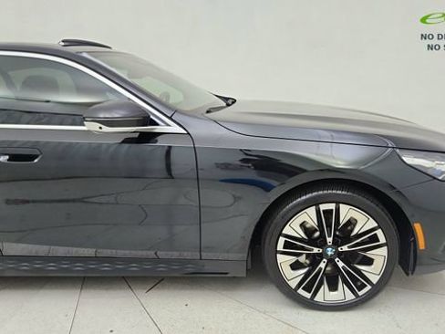 Used 2026 BMW 530i RWD image 7