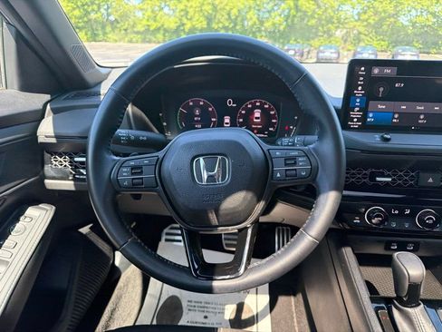 Used 2023 Honda Accord Sport image 13