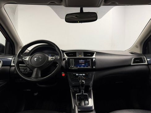 Used 2019 Nissan Sentra SR w/ Premium Package (SR) FWD image 52