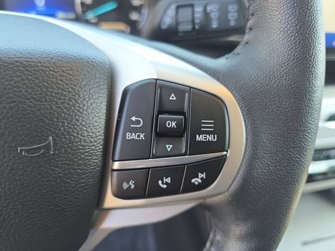 Certified 2023 Ford Explorer XLT w/ Equipment Group 202A AWD/4WD image 18
