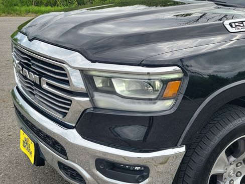 Used 2022 RAM 1500 Laramie AWD/4WD image 9
