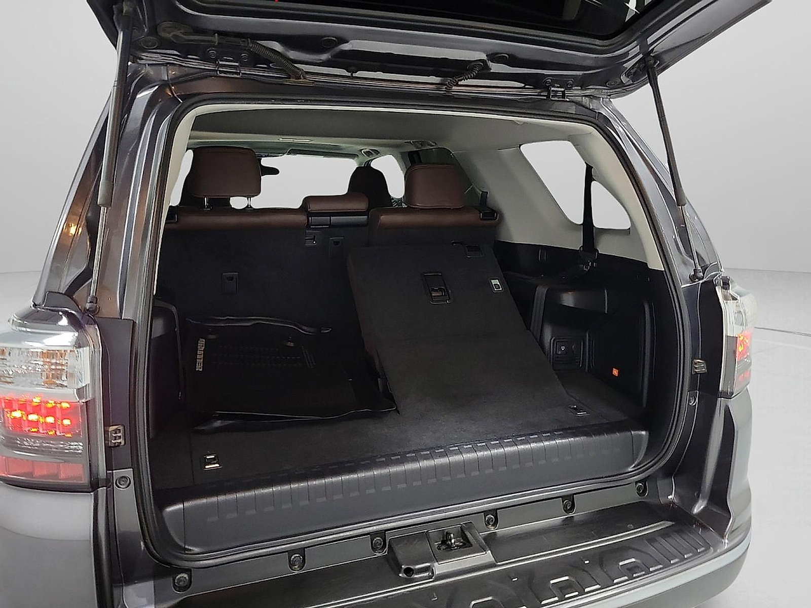 Certified 2019 Toyota 4Runner Limited AWD/4WD image 7
